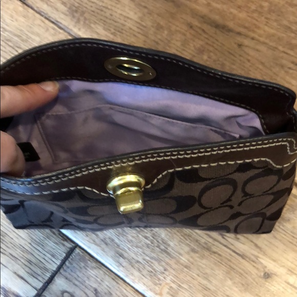 Like new brown Coach wristlet - Picture 4 of 6